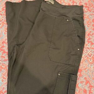 Healing Hands Women’s Black Scrubs